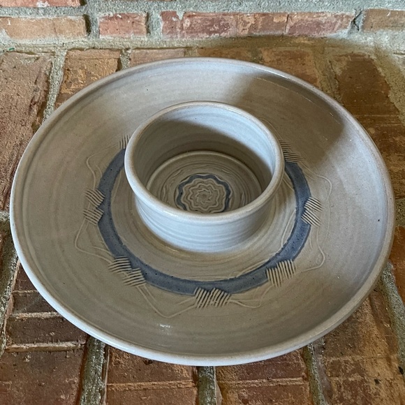 Vtg Hand Thrown Pottery Chip & Dip Platter Signed Dated - Picture 1 of 7